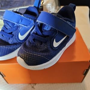 Nike toddler shoes